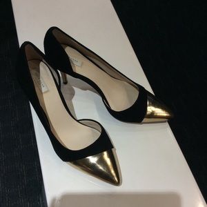 Cole Haan suede gold toe pointed heel